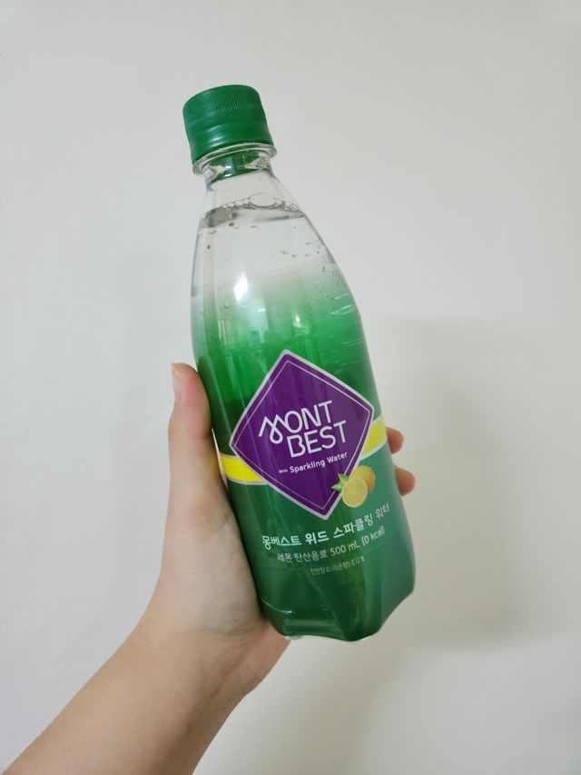 Montbest with Sparkling water Lemon OR Lime 20병(랜덤) 리뷰 사진