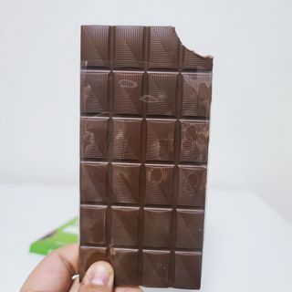 당류2g 자일리톨로 단맛을낸 슈카 퓨어비건 무설탕초콜릿 Xucker vegan 2개입 — 5점을 준 리뷰어가 2021년 4월 올린 사용 사진