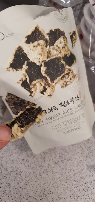 오희숙 전통부각 명인 찹쌀김부각, 찹쌀다시마부각, 황태껍질튀각 총 6봉 — 5점을 준 리뷰어가 2021년 6월 올린 사용 사진