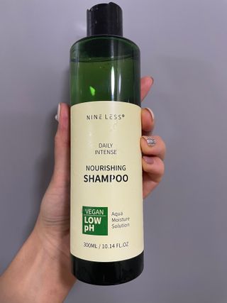 나인레스 데일리 인텐스 너리싱 샴푸 300ml / 10.14 fl.oz — 5점을 준 리뷰어가 2021년 11월 올린 사용 사진