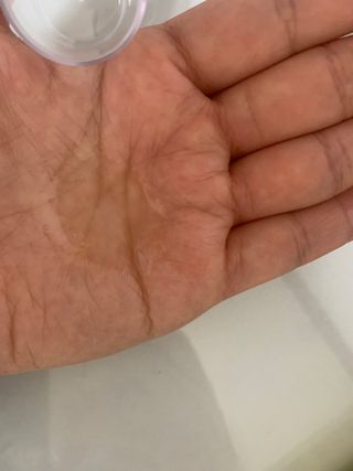썸헤어 / SUMHAIR 썸헤어 실키 테라피 헤어 에센스 — 5점을 준 리뷰어가 2021년 6월 올린 사용 사진