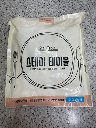 스테이테이블 고소한 인절미를 만난 꿔바로우 — 4점을 준 리뷰어가 2021년 5월 올린 사용 사진