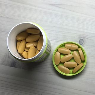 Swisse 스위스 고함량 밀크씨슬 35,000mg 60정 — 5점을 준 리뷰어가 2021년 11월 올린 사용 사진