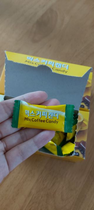 (주) 피치코리아 믹스커피캔디76g x2개입 — 5점을 준 리뷰어가 2022년 11월 올린 사용 사진