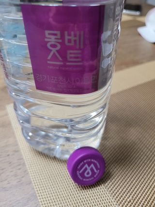 몽베스트 MONTBEST 1L 12입 — 5점을 준 리뷰어가 2022년 4월 올린 사용 사진