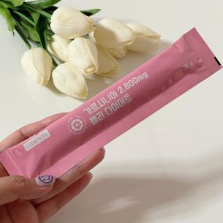 주식회사 얼굴반쪽 [얼굴반쪽 가르시니아 2,800mg] x 14포 1주 젤리 다이어트 보조제 체지방감소 — 5점을 준 리뷰어가 2021년 10월 올린 사용 사진