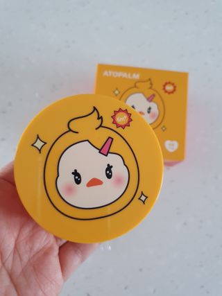 아토팜 톡톡 페이셜 선팩트 SPF43 PA+++ — 4.5점을 준 리뷰어가 2021년 3월 올린 사용 사진
