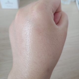 브에노 파리퀸 윌 페이스 오일 — 5점을 준 리뷰어가 2021년 6월 올린 사용 사진