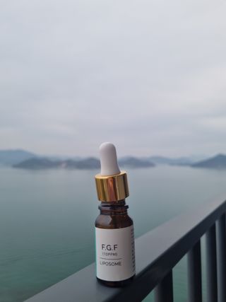 랑팡 EGF+FGF 10ppm 리포좀 앰플 원액 10ml — 5점을 준 리뷰어가 2021년 11월 올린 사용 사진