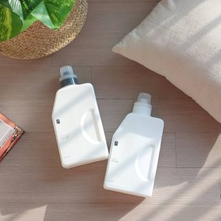 [생활공작소] 섬유유연제 + 세탁세제 1.5L 릴리향 — 5점을 준 리뷰어가 2021년 2월 올린 사용 사진