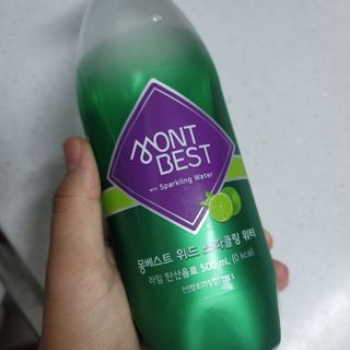 몽베스트 Montbest with Sparkling water Lime20병 — 5점을 준 리뷰어가 2022년 9월 올린 사용 사진