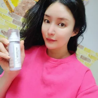 가치 WATERFOX(워터폭스)-엑토인 시카-비옴 하이 워터 크림 (100ml) — 5점을 준 리뷰어가 2023년 3월 올린 사용 사진