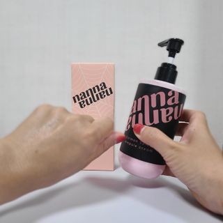 난나 살몬 스파이더 검버섯 미백 톤업 화이트닝 연어 앰플 크림 300ml 대용량 — 3점을 준 리뷰어가 2022년 8월 올린 사용 사진