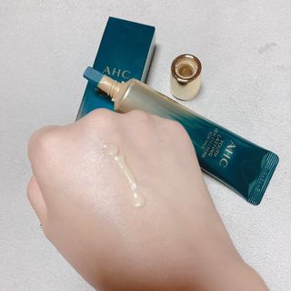 [NEW 탄력유턴 아이크림] AHC 유스 래스팅 리얼 아이크림 포 페이스 — 5점을 준 리뷰어가 2021년 3월 올린 사용 사진