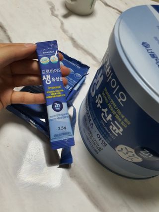 서울약사신협_프로바이오생유산균_2.5G x 100포 — 5점을 준 리뷰어가 2021년 5월 올린 사용 사진