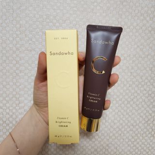 산다화 비타민C 화이트닝 크림 — 5점을 준 리뷰어가 2023년 5월 올린 사용 사진
