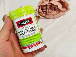 Swisse 스위스 고함량 밀크씨슬 35,000mg 60정 — 5점을 준 리뷰어가 2021년 11월 올린 사용 사진