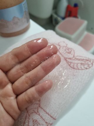 벨먼 내추럴스파 수분광채 스크럽 바디워시 600ml 5종 — 5점을 준 리뷰어가 2022년 5월 올린 사용 사진