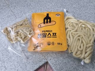 [푸딩팩토리] 로제누들떡볶이 500g / 까르보나라크림누들떡볶이 500g — 5점을 준 리뷰어가 2022년 8월 올린 사용 사진