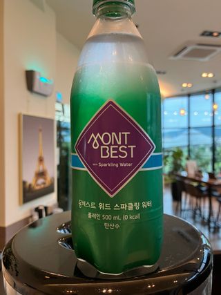 몽베스트 Montbest with Sparkling water Plain 20병 — 3.5점을 준 리뷰어가 2022년 7월 올린 사용 사진