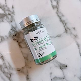 작심연구소 구취제거+충치예방+치아화이트닝 마법의 캔디 덴티팝3종(맛 랜덤 발송) — 5점을 준 리뷰어가 2022년 5월 올린 사용 사진