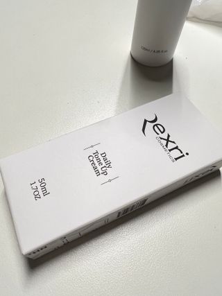 렉스리 데일리 톤업 크림 Rexri Daily Tone Up Cream — 5점을 준 리뷰어가 2022년 7월 올린 사용 사진