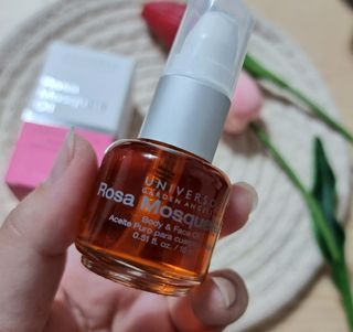 유니베르소 로즈힙 오일 15ml — 3점을 준 리뷰어가 2021년 7월 올린 사용 사진