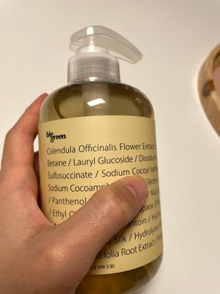 빅그린 안티 헤어로스 탈모 카렌듈라 바이옴 샴푸 500ml (지성두피용) — 5점을 준 리뷰어가 2022년 7월 올린 사용 사진