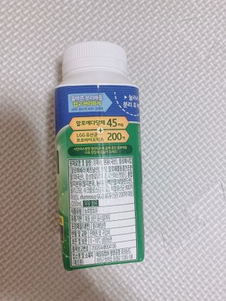 LIVE 매일바이오 알로에 드링킹 요거트 — 4점을 준 리뷰어가 2022년 4월 올린 사용 사진
