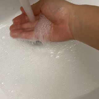 르핸스 퍼포밍 5 샴푸 비반트 포렛/베티버 포그 — 5점을 준 리뷰어가 2023년 3월 올린 사용 사진