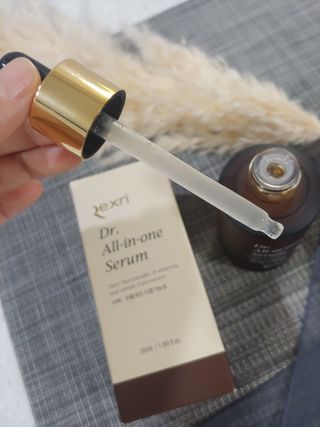 렉스리 닥터 올인원 세럼 Rexri Dr.All-in-one Serum — 5점을 준 리뷰어가 2021년 10월 올린 사용 사진