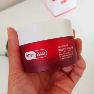 레드투래드 센서티브 슈퍼 크림 50ml — 5점을 준 리뷰어가 2021년 10월 올린 사용 사진