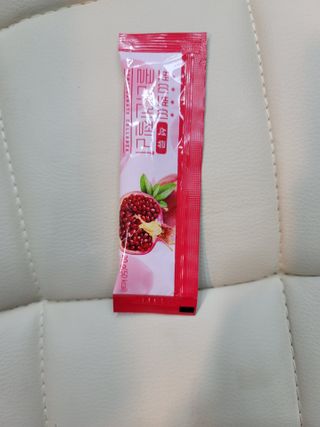 헬스업_쁘띠쁘띠석류콜라겐젤리_20g x 14포 — 5점을 준 리뷰어가 2021년 2월 올린 사용 사진