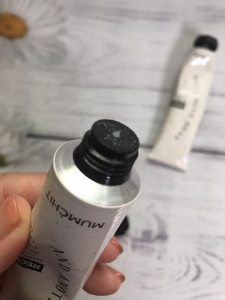 멈칫(MUMCHIT) 넥퍼퓸 NECKPERFUME 2가지 향 — 5점을 준 리뷰어가 2021년 12월 올린 사용 사진