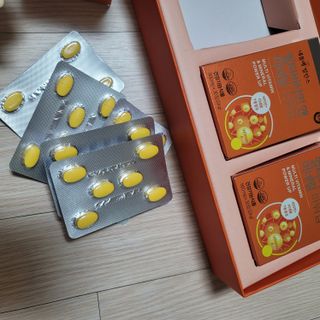 서울약사신협_내몸애발란스멀티비타민앤미네랄파워업_800mg x 90정 — 5점을 준 리뷰어가 2021년 8월 올린 사용 사진