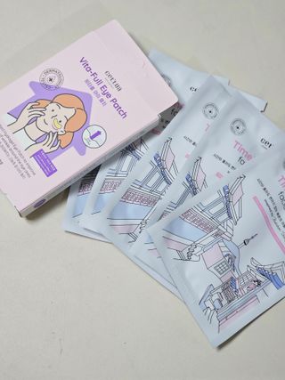 세뚜아(Cettua) [세뚜아] 비타풀 아이 패치 Cettua Vita-Full Eye Patch — 3.5점을 준 리뷰어가 2023년 7월 올린 사용 사진