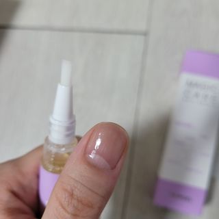 뷰젤 매직케어 네일솔루션 손발톱 보습 영양제 펜슬타입 5ml — 5점을 준 리뷰어가 2022년 4월 올린 사용 사진