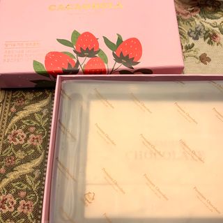 연말/새해선물 딸기 초콜릿 종착역, 건딸기가 상큼하게 씹히는 카카올라 딸기생초콜릿 — 4.5점을 준 리뷰어가 2021년 10월 올린 사용 사진