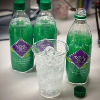 몽베스트 Montbest with Sparkling water Lime20병 — 5점을 준 리뷰어가 2021년 10월 올린 사용 사진
