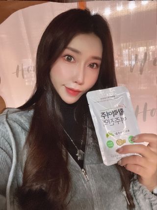 참유원 특허제조 활력 여주진액 여주즙 50포 — 5점을 준 리뷰어가 2022년 1월 올린 사용 사진