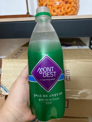 몽베스트 Montbest with Sparkling water Plain 20병 — 5점을 준 리뷰어가 2022년 8월 올린 사용 사진