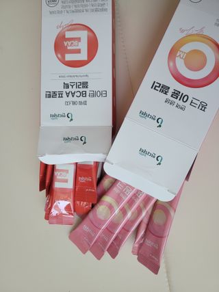 인디닥터 면역 생생 핑크 이뮨 젤리 + 타이탄 BCAA 프로틴 젤리스틱 — 5점을 준 리뷰어가 2022년 4월 올린 사용 사진
