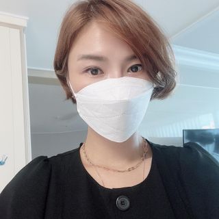 케이파이 나날마스크 [케이파이 나날] KF94 마스크 50매입 (개별포장) ,  여름에도 좋은 숨쉬기 편한 순수 국산 마스크 — 5점을 준 리뷰어가 2022년 8월 올린 사용 사진