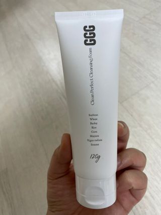 지지지 클린 퍼펙트 클렌징폼 120g — 5점을 준 리뷰어가 2022년 2월 올린 사용 사진