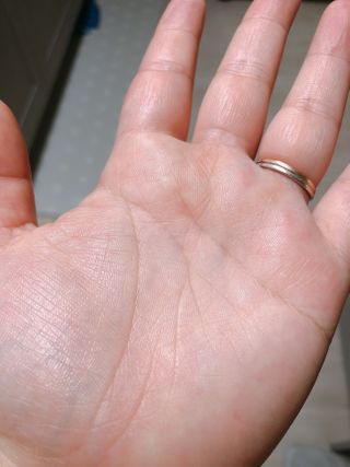 mom e 맘이 내추럴 베이비 케어 크림+바디오일 — 4.5점을 준 리뷰어가 2021년 1월 올린 사용 사진