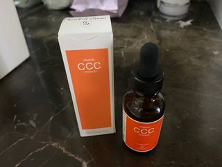 더마 사이언스 비타민 CCC 앰플 기미 브라이트닝 세럼 30ml — 5점을 준 리뷰어가 2021년 8월 올린 사용 사진