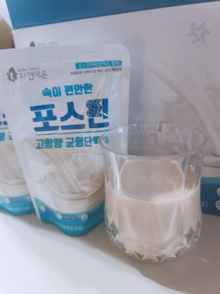 자연에온 마시는 프로틴 고함량 균형단백질 음료 포스틴 125ml 10개입 1BOX — 5점을 준 리뷰어가 2021년 3월 올린 사용 사진