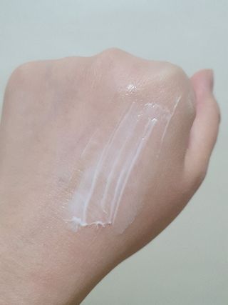 나우 [리브엠]피부 속부터 겹겹이, 촘촘하게! 워터핏8중 수분착붙 크림 — 4점을 준 리뷰어가 2024년 12월 올린 사용 사진