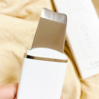 디하우트 랩 4 in 1 갈바닉 아쿠아 워터 필링기 스킨스크러버 — 4점을 준 리뷰어가 2021년 11월 올린 사용 사진