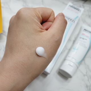 피지오겔 레드수딩 시카밸런스 크림 50ml — 5점을 준 리뷰어가 2022년 4월 올린 사용 사진